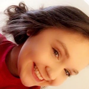 Meet your Posher, Ashlyn